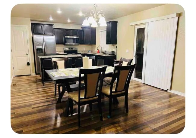 Building Photo - 9779 Lima Cir
