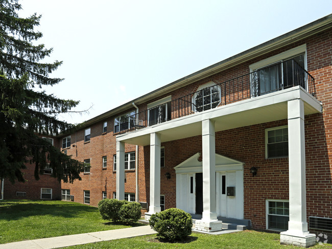 Building Photo - The Residences at Whitehall