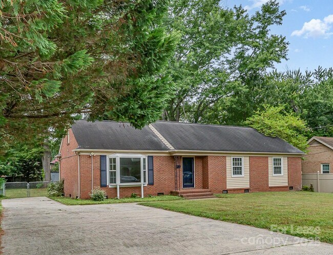 Foto del edificio - 3252 Northampton Dr
