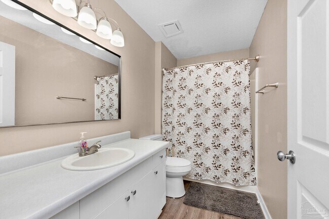 Foto del edificio - 2227 Parker Pl Ct