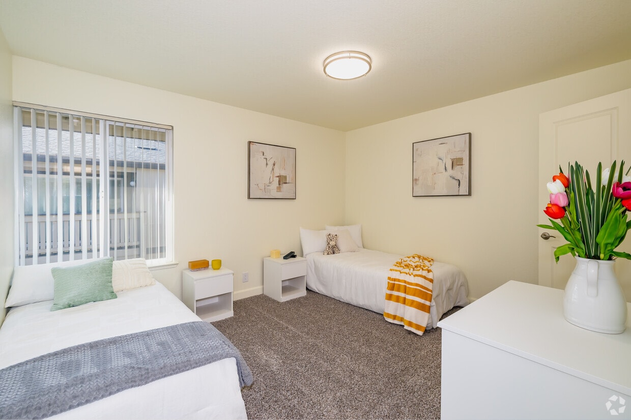 Primary Photo - Almondwood Apartments