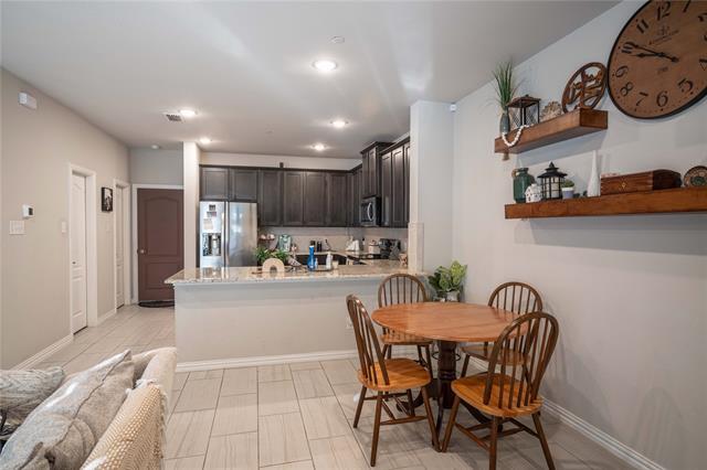 Building Photo - 3517 Cricket Dr