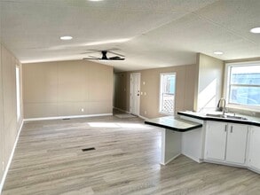 Building Photo - 4602 Durant Ave