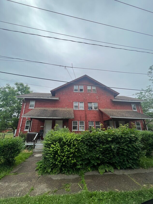 Primary Photo - 496 25th St