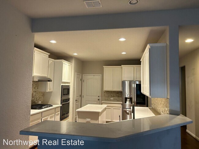 Building Photo - 4 br, 3.5 bath House - 22427 Carriage Bush