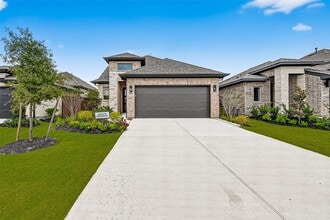 Building Photo - 5019 Bowen Pr Dr Building Photo - 5019 Bowen Pr Dr