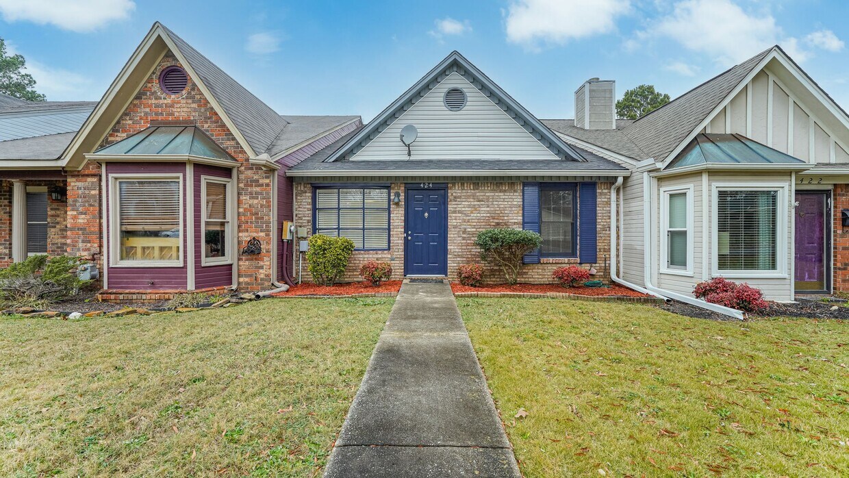 2 Bedroom 2 Bath Unit With Garage House Rental in Decatur, AL