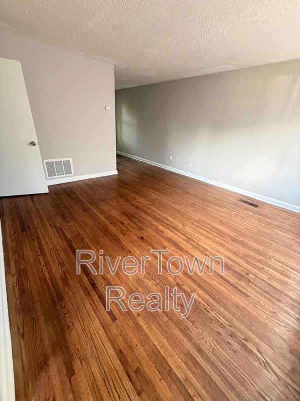 Photo - 1778 Brown Ave House