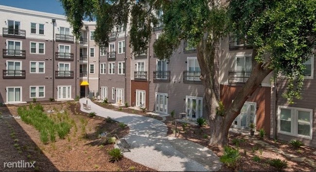 Building Photo - 2 br, 2 bath Apartment - 735 Coleman Blvd