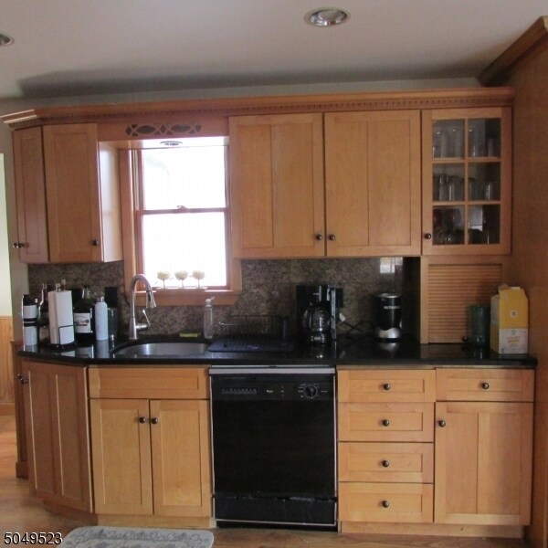 Foto del edificio - 292 Berkshire Valley Rd