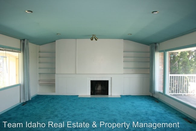 Building Photo - 612 Ridge Rd