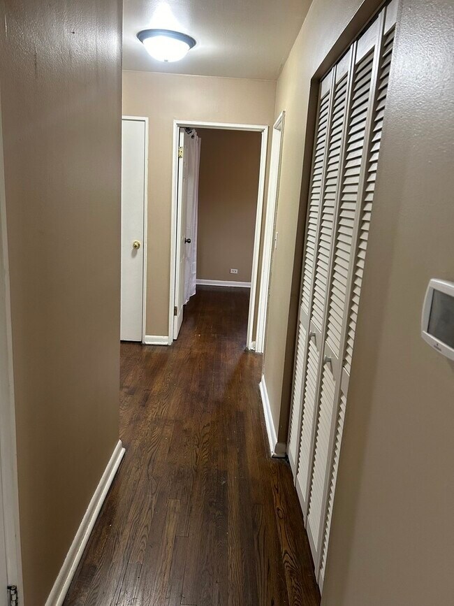 Foto del edificio - 16205 Richmond Ave