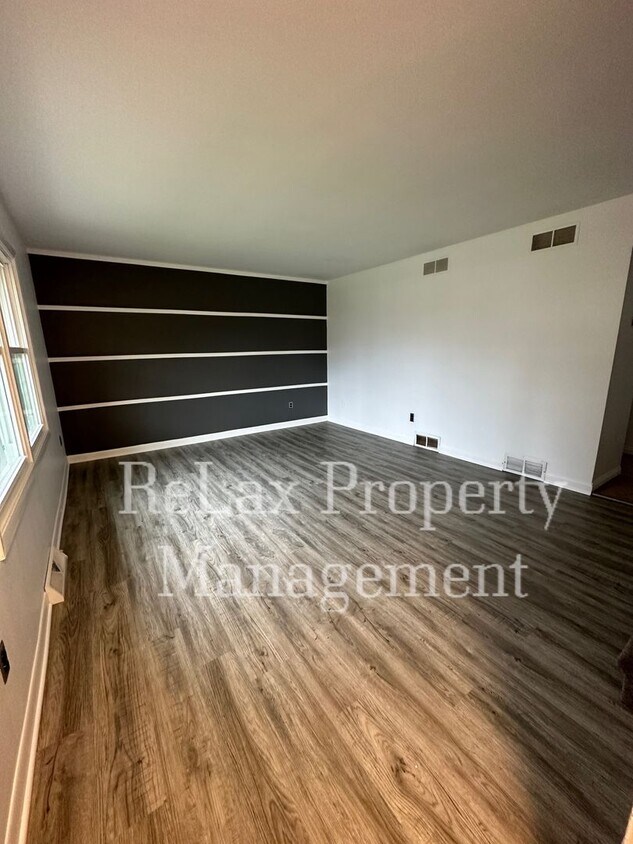 Primary Photo - JQ - 01 - Blake Ave
