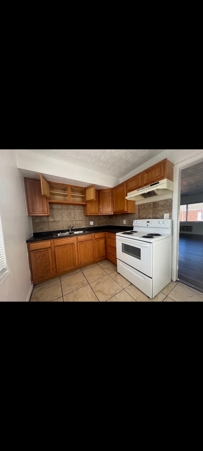 Building Photo - 2334 Davue Cir