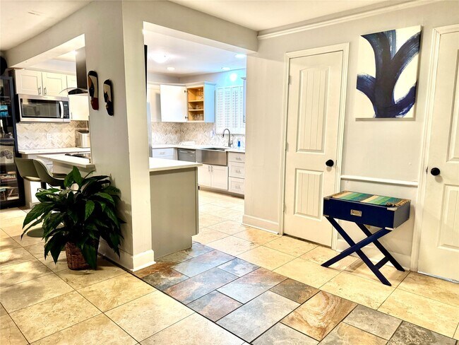 Foto del edificio - 6744 Lawndale St