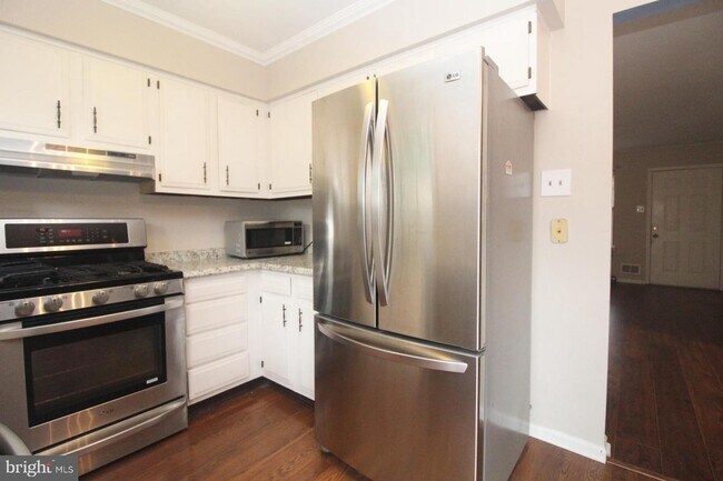 Foto del edificio - 25 Charlene Ct