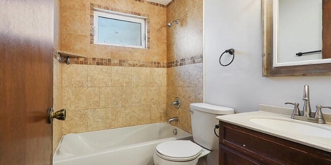 Foto del edificio - 2153-2155-2155 Gilson Ct