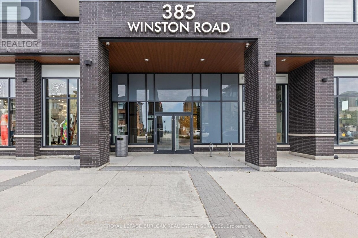 Primary Photo - 385-385 Winston Rd