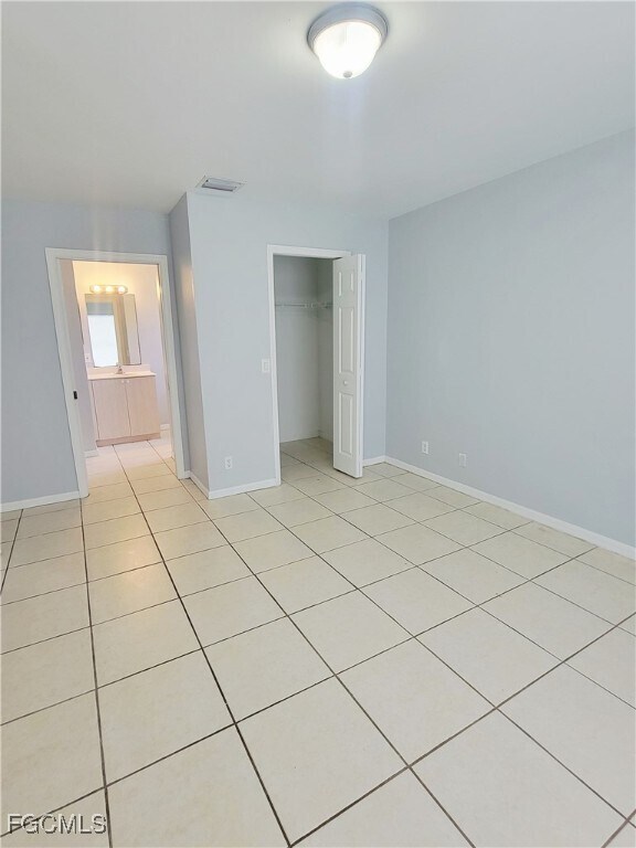 Foto del edificio - 5144 Bristo St