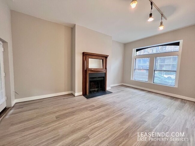 Photo - 1007 New Hampshire Ave NW Apartment
