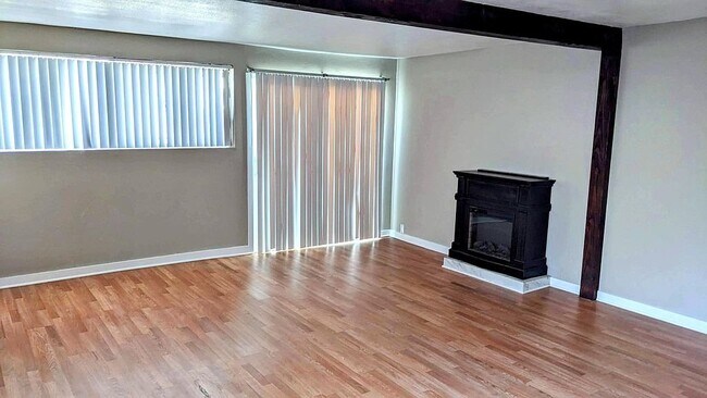 Foto del edificio - 3627 Wilson Ave