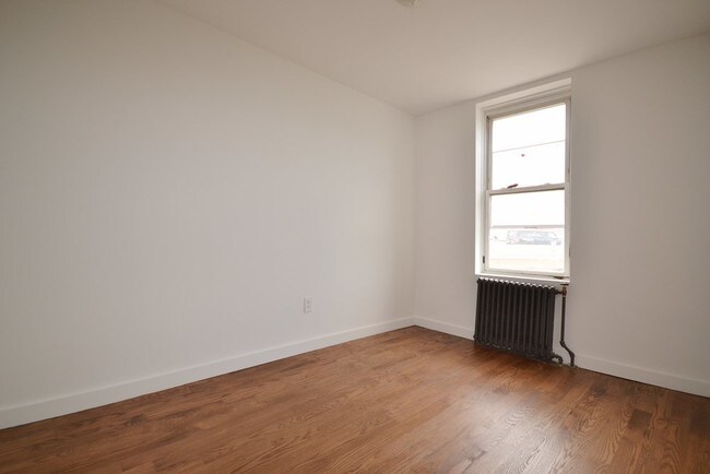 Foto del edificio - 488 Metropolitan Ave