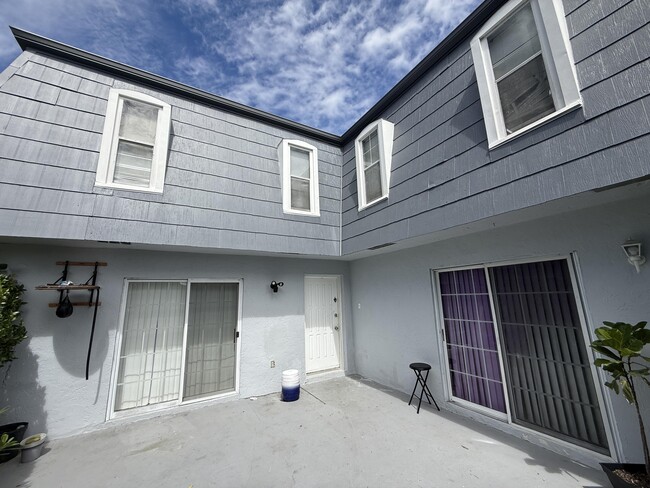 Foto del edificio - 11904 Basin St S