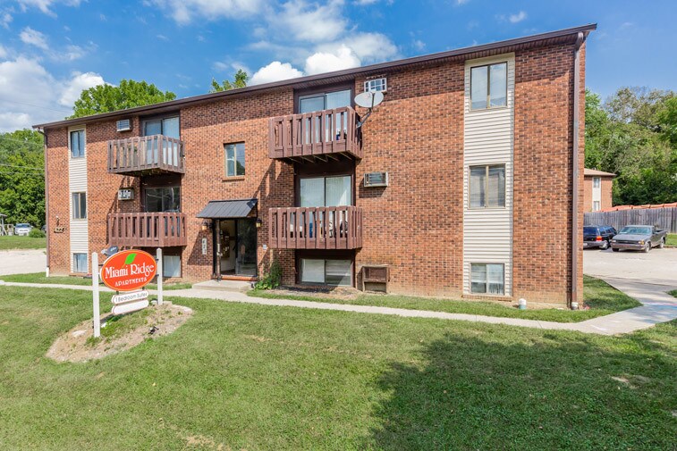 422 S Miami Ave Unit 6, Cleves, OH 45002 Room for Rent in Cleves, OH