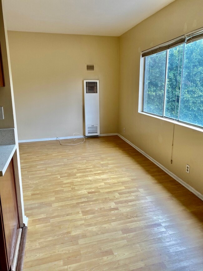 Building Photo - 3232 Estara Ave