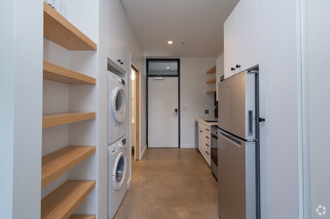 Estudio - 410 pies cuadrados - River & Rails - RADVIEW