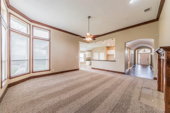 Building Photo - 5212 Estrella Ln