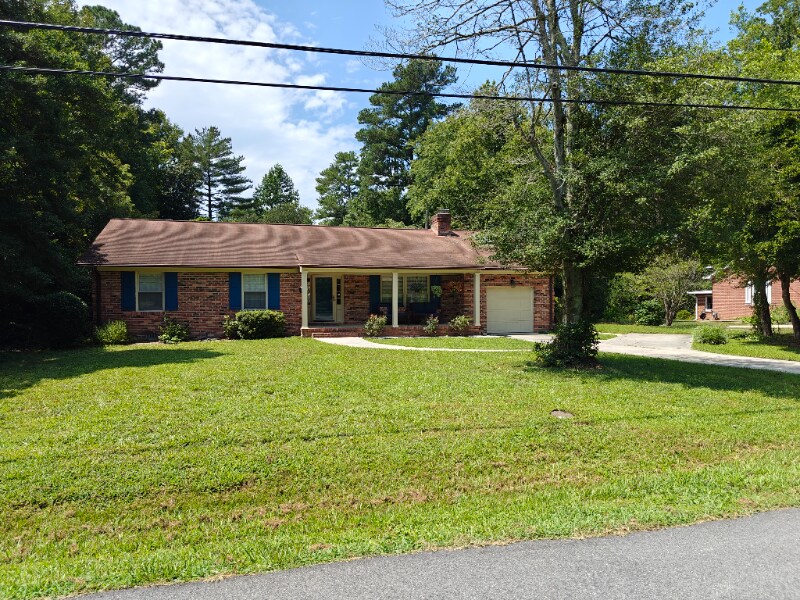 Foto principal - 120 Ferncliff Dr