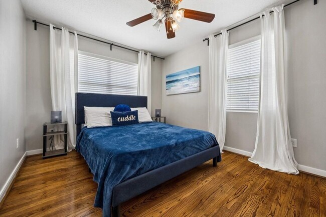 Foto del edificio - 3237 Rosedale St