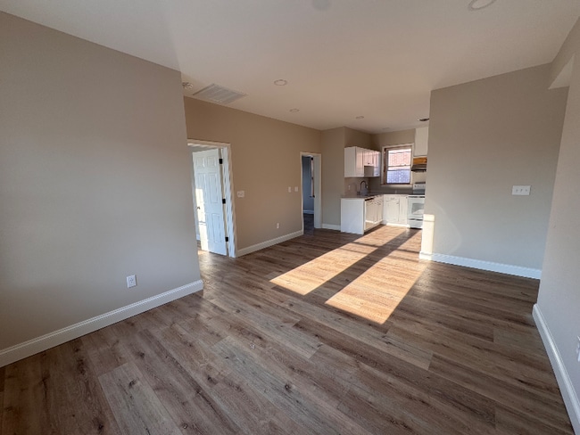 Foto del edificio - 213 W Court St