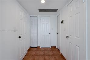 Building Photo - South Ocean Drive, Hallandale Beach, FL 33009 - 2 BR 2 BA condo