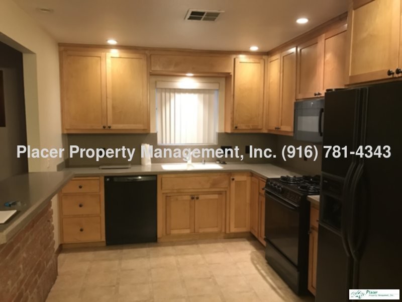 Primary Photo - 2312 Darwin St