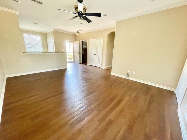 Building Photo - 104 Letha Ct