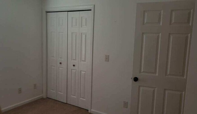 Bedrooms - 3010 Snapps Ferry Rd