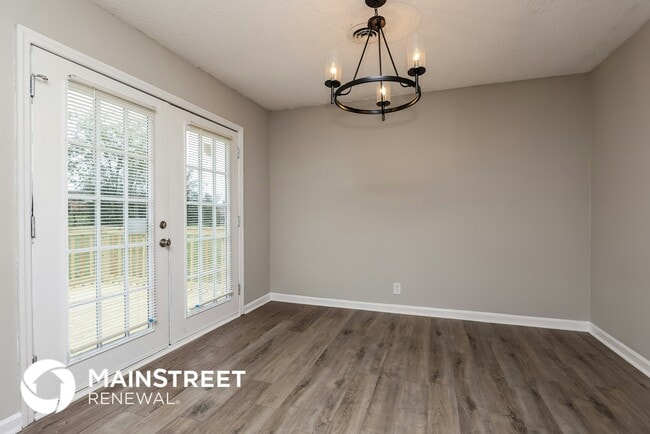 Building Photo - 768 Garrison Dr