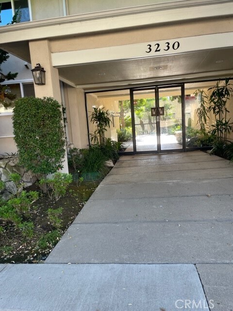 Foto principal - 3230 Merrill Dr