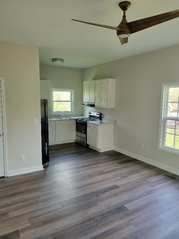 Building Photo - 2037 Montgomery St