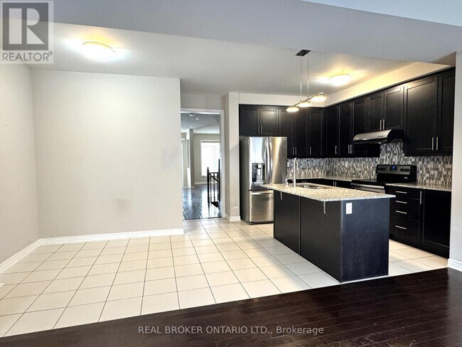 Photo du bâtiment - 3 Brock Ave