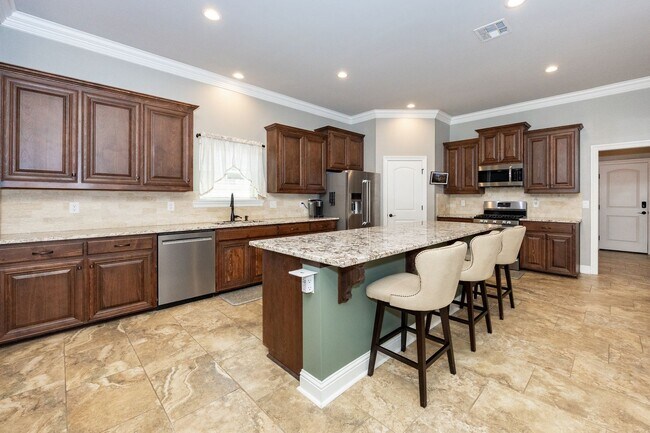 Foto del edificio - 4 bedroom 3 bathroom Spacious House for Rent in Reserve at Conway