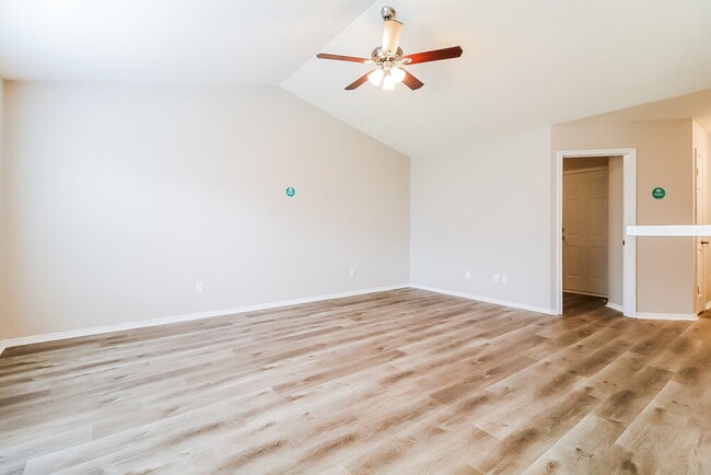 Building Photo - 1009 Dewberry Ct