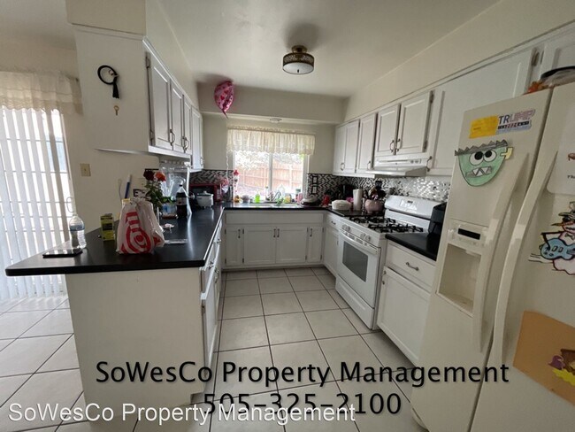 Foto del edificio - 3 br, 2 bath House - 2708 Crescent Ave