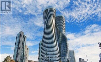 Building Photo - 50 Absolute Ave
