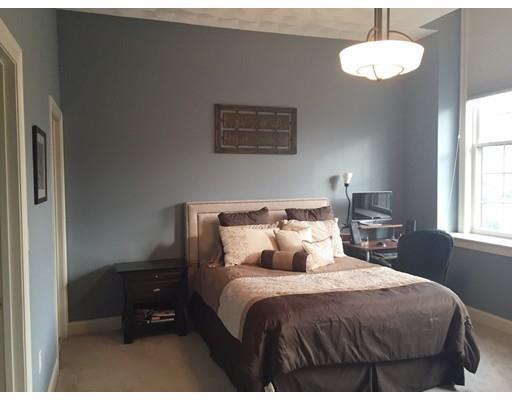 Foto principal - 215 Harvard St