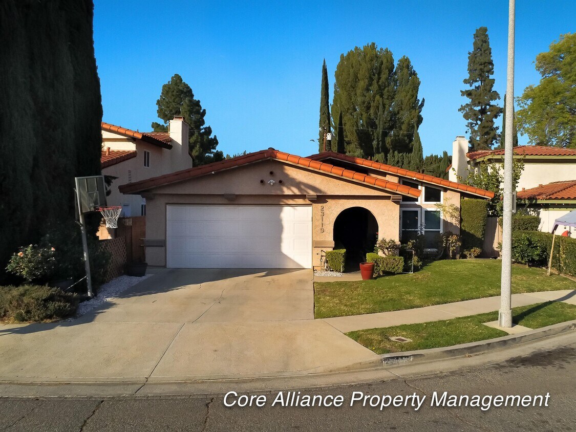 Primary Photo - 23119 Valerio St