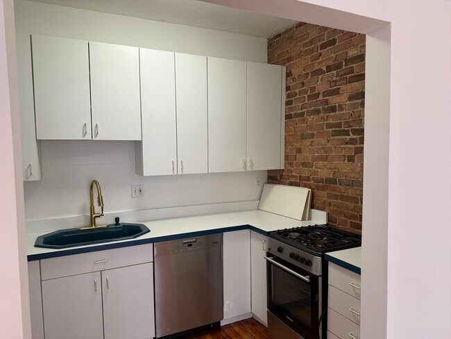 Foto del edificio - 35 Revere St