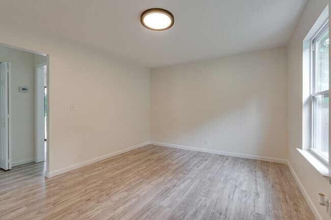 Building Photo - Charming 3-Bedroom Home in East Chattanooga